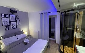Bienvenue chez vous appartement en RDC avec espace extérieur privé